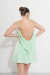 VEST0550 Vestido corto de crepe wash volado en espalda baja