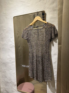 VESTIDO MICROTUL PRINT BEIGE - comprar online