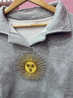 BUZO SOL DE MAYO GRIS - comprar online