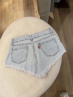 SHORT TIRO BAJO CELESTE en internet