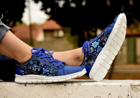 ZAPATILLAS ULTRALIVIANAS AZUL
