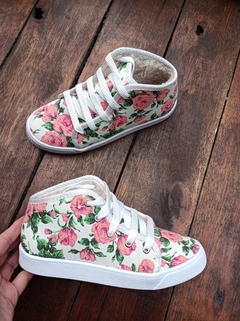 BOTA CON CORDERITO ROSAS 38 SIN CAMBIO LIQUIDACION