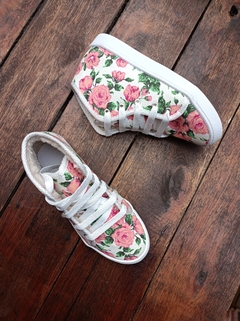 BOTA CON CORDERITO ROSAS 38 SIN CAMBIO LIQUIDACION - comprar online