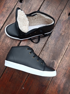 BOTA BLACK en internet