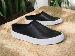 ZUECO PU NEGRO - comprar online