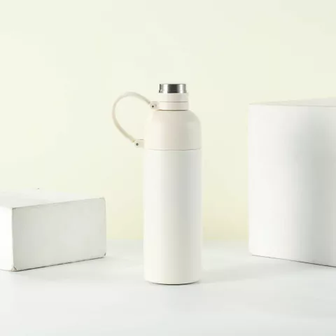 Botella 2 en 1 termica con bombilla