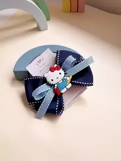 Laço Escolar Hello Kitty (10cm) - comprar online