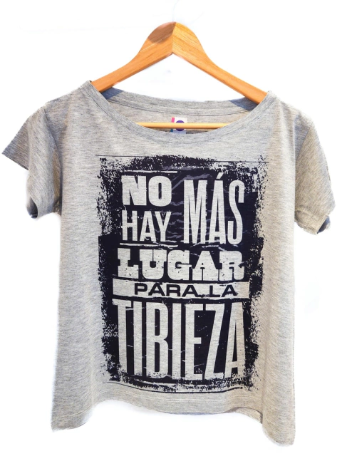 Remera No hay más lugar para la tibieza - comprar online