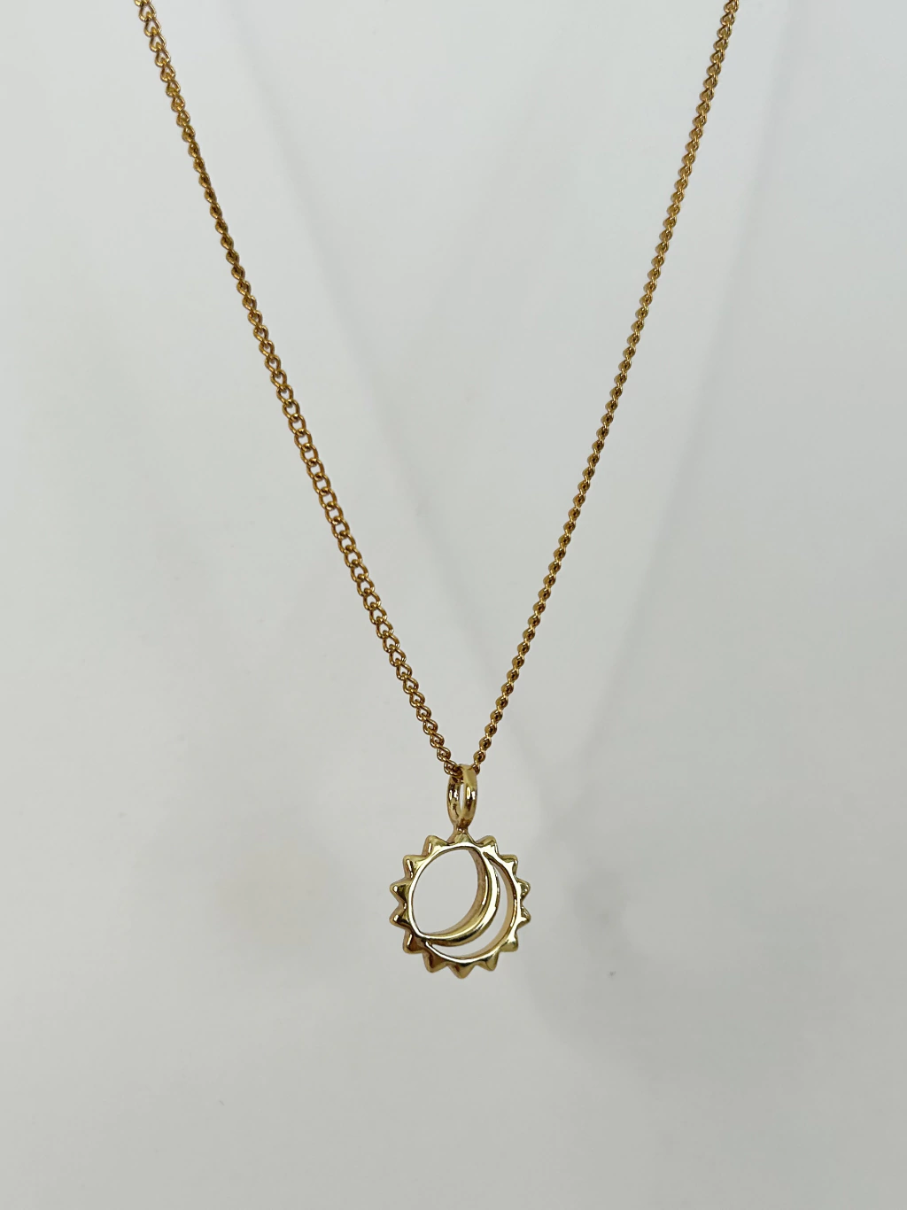 Collar sun gold