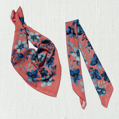 PAÑUELO FLORES AZULES - comprar online