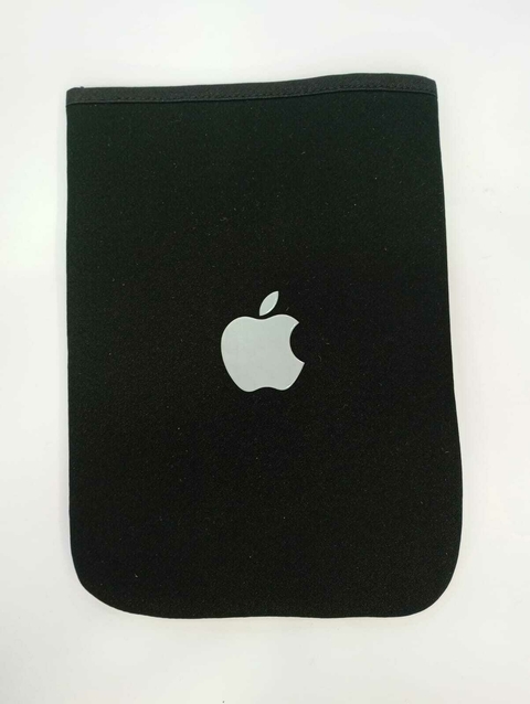 FUNDA DE NEOPRENE 22X15.5X0.5 CM TIPO SOBRE SIN CIERRE LOGO APPLE (6999)