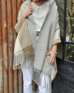 PRE VENTA Pashmina de lana de llama tejida en telar motivo franjas