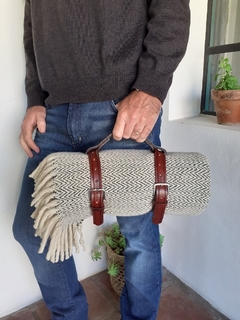 Manta para viaje de llama frisada con arnés de viaje en internet