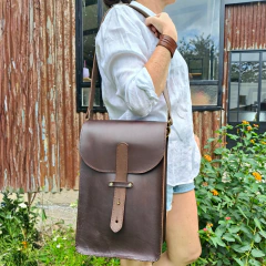 Bolso matero de cuero
