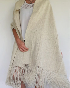 Pashmina de lana de oveja con bordado espigas