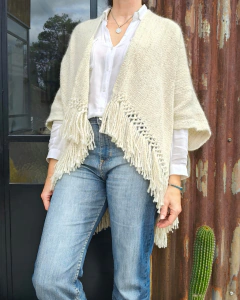 Poncho chaleco color natural