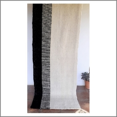 Alfombra pasillera natural con peinecillo y raya negra