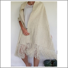 PRE VENTA Pashmina de lana de oveja con bordado espigas