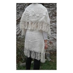 Solapa natural bordada a mano - buy online