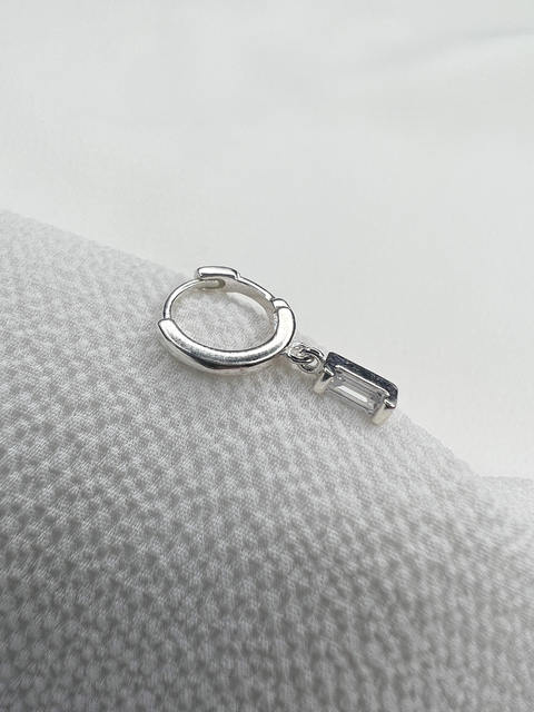 Argollita clip rectángulo cubic plata 925 (unidad)