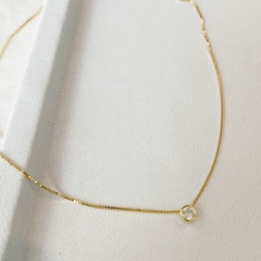 Choker punto de luz dore