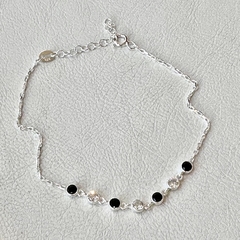 pulsera black and white