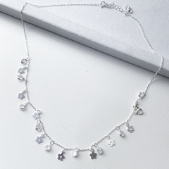 Gargantilla circle flor