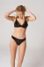 Colaless Velvet Negra