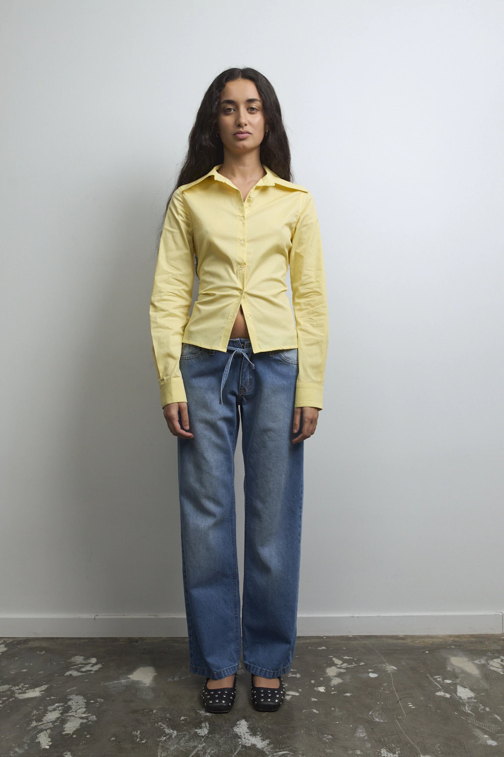 Camisa Fit Amarilla.
