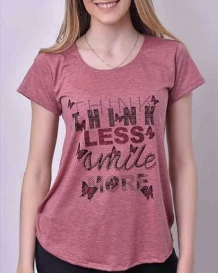 Remera manga corta de modal spum estampas surtidas