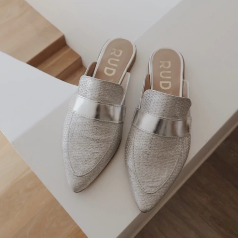 Zuecos Caló Rafia Plata - comprar online