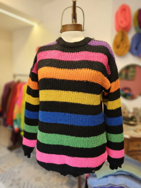 Sweater Harley rayas negras y rainbow