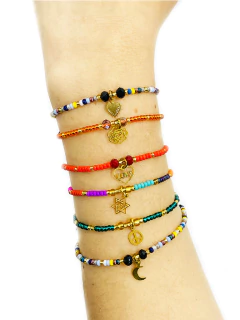 Pulsera chaquiritas Feride con Dije - Tonos Multicolor APM2500 - loja online