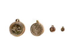 Dijes de replica de moneda Tughra Dorada