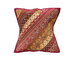 Forro de Cojin Pachtwork Vinotinto con adorno dorado APM17000 - Hecho en Turquía