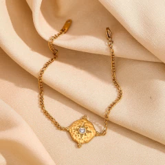 Pulsera Rosa de los Vientos Astral en Acero Inoxidable con baño de oro de 18K AB0122 APM11466 - Hecho en Turquía