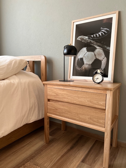 Mesa de luz Sofi Petiribi 70 cm