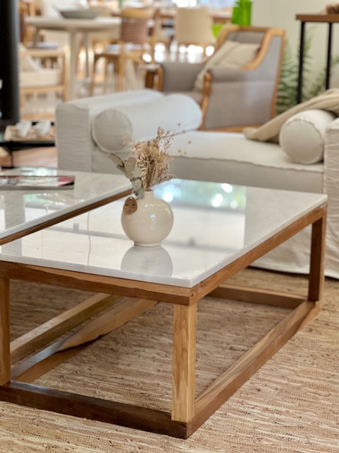 Mesa Ratona Cubo Mármol Blanco + Petiribí