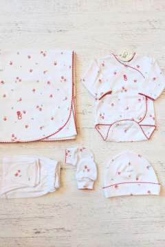 AJUAR 5 PIEZAS ROSITAS ROJAS: MANTA, BODY, RANITA, GORRO Y MITONES (BROSET5P2-F31) - comprar online