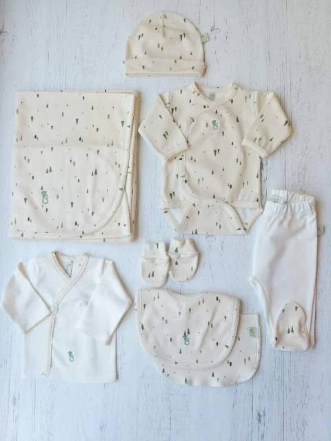 AJUAR 8 PIEZAS PINITOS NATURAL: MANTA, BODY, BATITA, RANITA, BABERO, BABITA, GORRO Y MITONES (BROSET8P-DC)