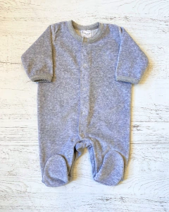 ENTERITO PLUSH ABERTURA DELANTERA - BROTECITOS (B611924PL-55)