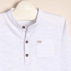 REMERA CON BOLSILLO Y CUELLO MAO - MAGDALENA ESPOSITO (ME44142593-01) en internet