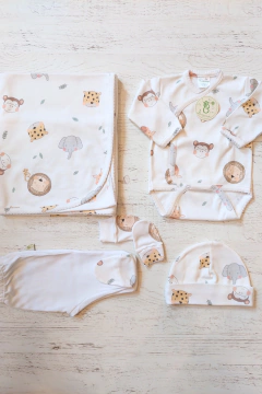 AJUAR 5 PIEZAS CARITAS BLANCO: MANTA, BODY, RANITA, GORRO Y MITONES (BROSET5P2-CAB) - Mamá Coneja