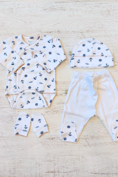 AJUAR 4 PIEZAS BARCO CELESTE : BODY, RANITA, GORRO Y MITONES (BROSETB-GC)