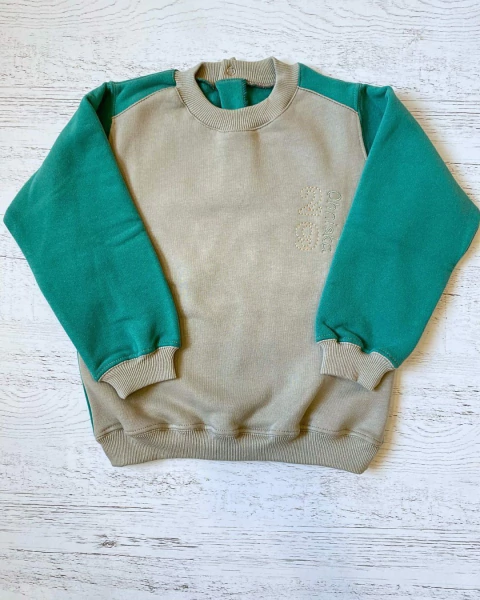 BUZO FRISA BORDADO - OHNISKA (OHNIBUBORD-VYA)