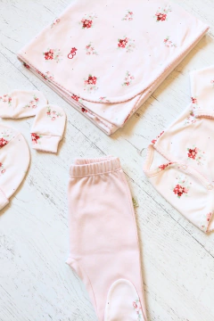 AJUAR 5 PIEZAS POEMA ROSA PIMA: MANTA, BODY, RANITA, GORRO Y MITONES (BROSET5P2-GP) en internet