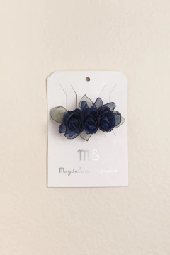 HEBILLA FRANCESA CON 3 FLORES PEQUEÑAS - MAGDALENA ESPOSITO (ME9984Q) en internet