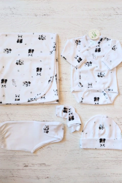 AJUAR 5 PIEZAS PANDA BLANCO: MANTA, BODY, RANITA, GORRO Y MITONES (BROSET5P2-FW) - Mamá Coneja