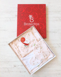 AJUAR 5 PIEZAS PRADERA: MANTA, BODY, RANITA, GORRO Y MITONES (BROSET5P2-GQ)