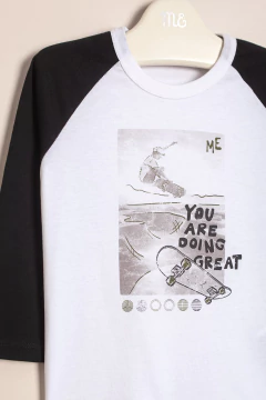 REMERA ESTAMPADA SKATE - MAGDALENA ESPOSITO EVERYDAY (E42142599-01) - comprar online